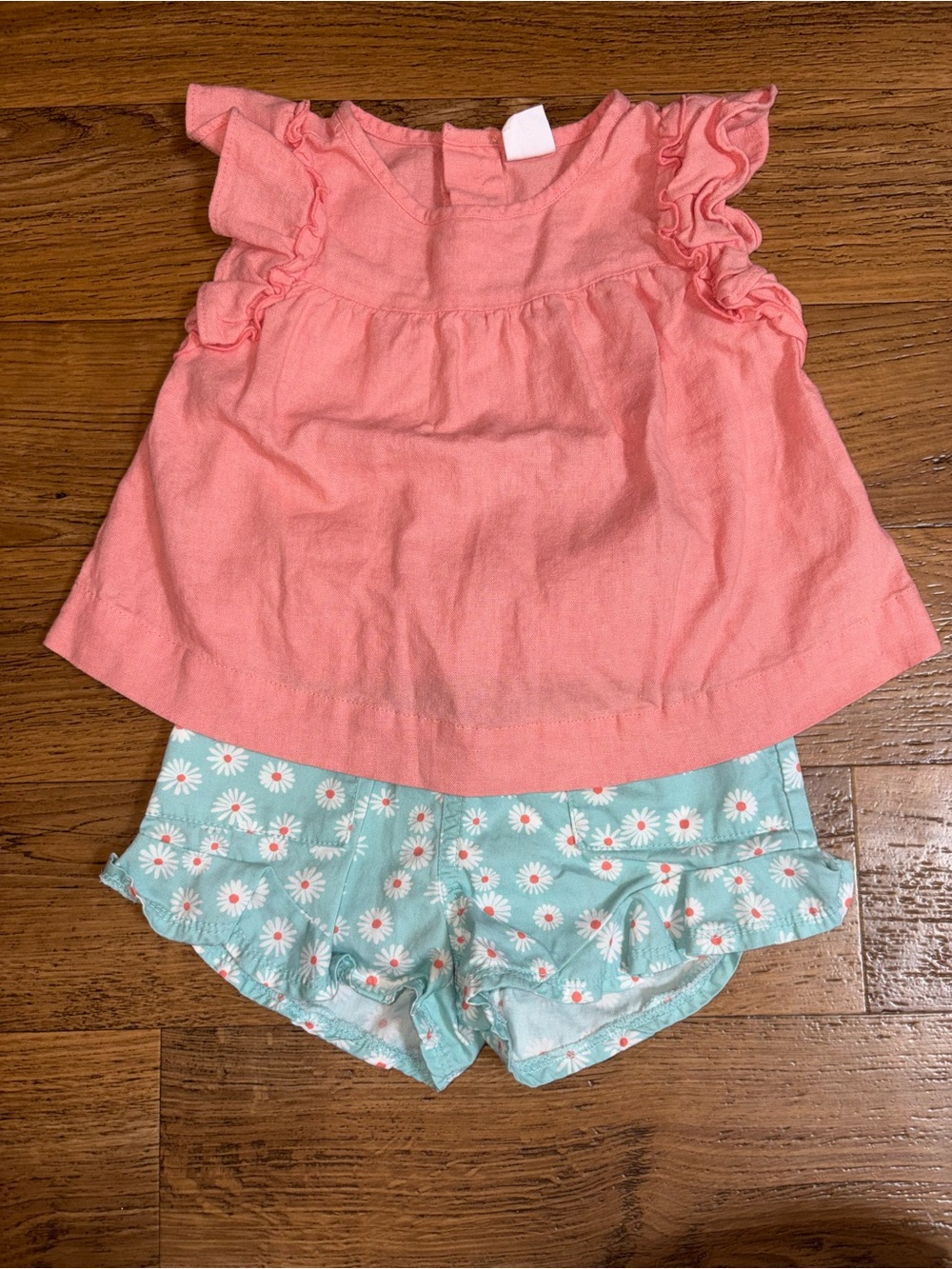 Gap Coral Ruffle Sleeve Linen Top with Mint Daisy Ruffle Shorts Set 2T